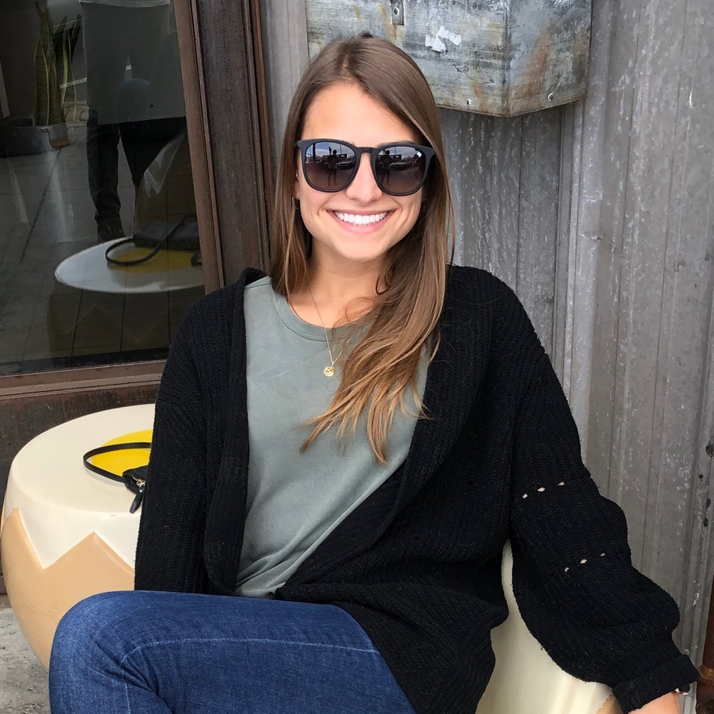 Meet your Posher, Marisa